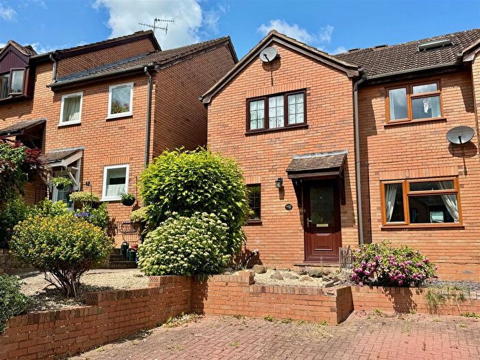 2 Bedroom Semi-Detached House For Sale In Clayfield Drive, Malvern, WR14