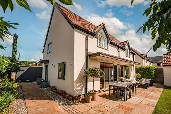 4 Bedroom House To Rent In Cathay Lane, Cheddar, BS27