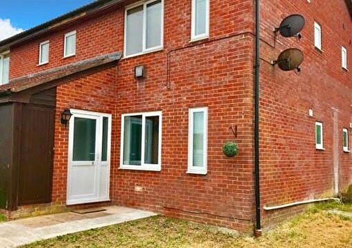 Studio To Rent In Turnstone Close, Broadwey, Weymouth, DT3