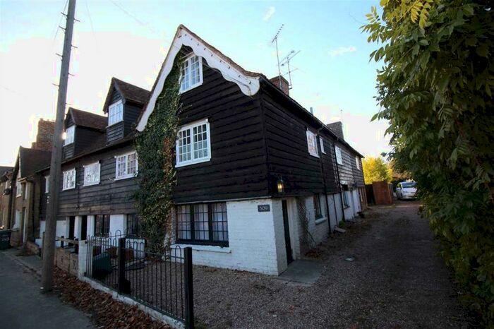 1 Bedroom Terraced House To Rent In Character Cottage With Many Original Features, CM1