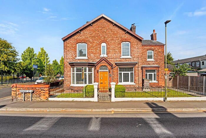 3 Bedroom Semi-Detached House For Sale In Sankey Street, Golborne, WA3