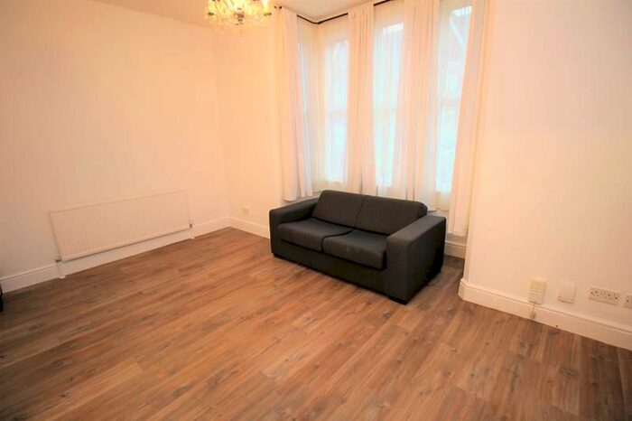 1 Bedroom Terraced House To Rent In St Michaels, Bedford, Beds, MK40