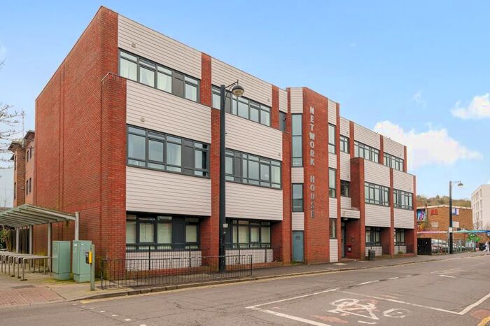 1 Bedroom Flat To Rent In Network House, High Wycombe, HP11