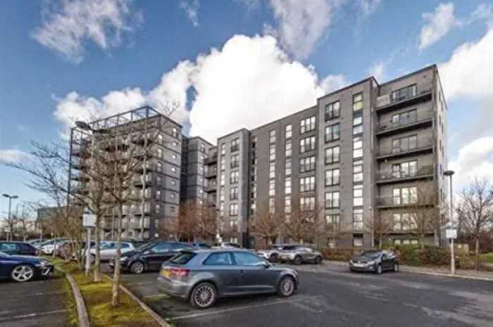 2 Bedroom Flat To Rent In A The Waterfront, Manchester, M11