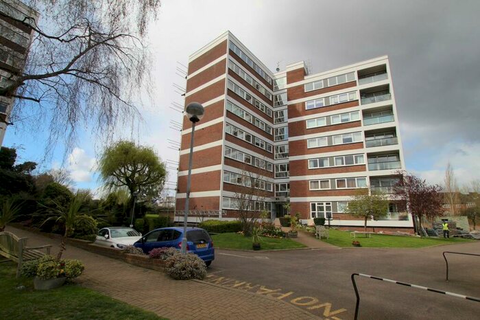 2 Bedroom Apartment To Rent In High Sheldon, Sheldon Avenue, London, N6