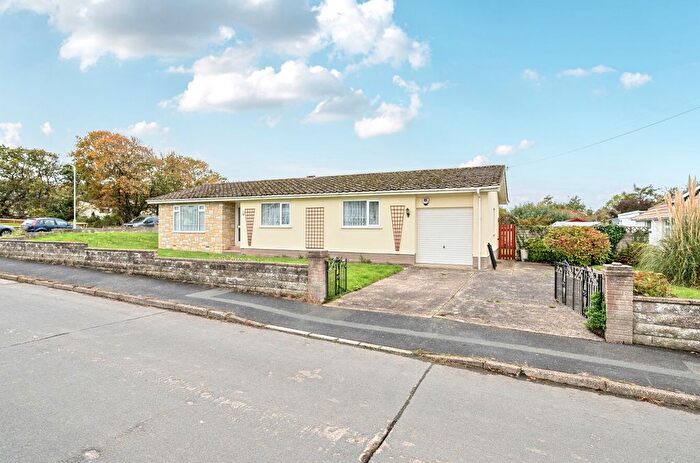 3 Bedroom Bungalow For Sale In Allenstyle Road, Yelland, Barnstaple, Devon, EX31