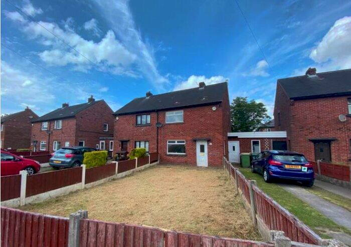 3 Bedroom Semi-Detached House To Rent In Mossfield Road, Bolton, BL4