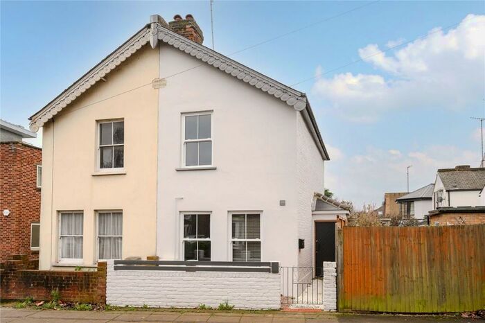 2 Bedroom Semi-Detached House To Rent In Mill Place, Kingston Upon Thames, KT1