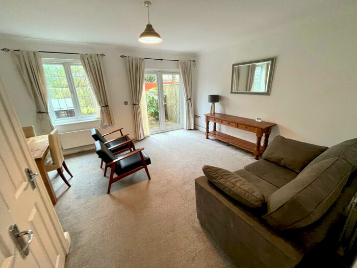 3 Bedroom House To Rent In Barlow Moor Road, Chorlton, M21