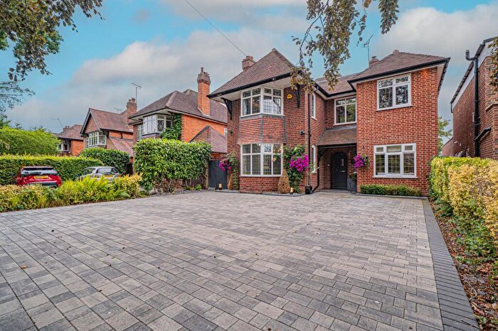 5 Bedroom Detached House For Sale In Widney Lane, Solihull, B91