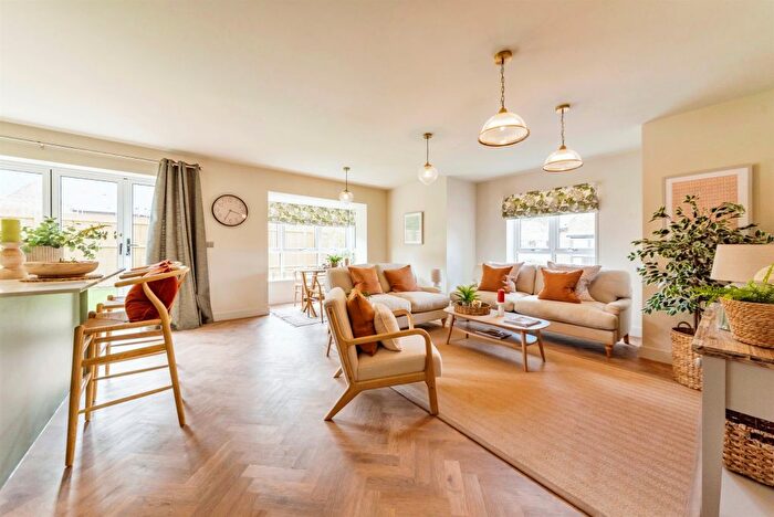 2 Bedroom Detached Bungalow For Sale In Valley Lane, Mansfield, NG18