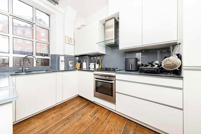 2 Bedroom Flat To Rent In Dingley Place, London, EC1V