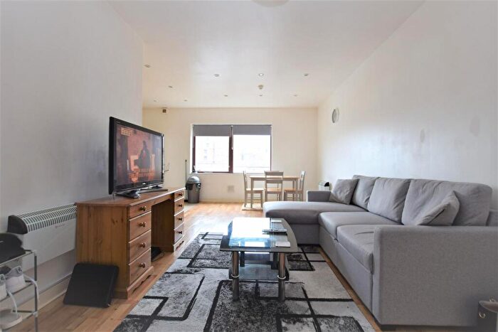 2 Bedroom Apartment To Rent In Lewis Road, Sutton, SM1