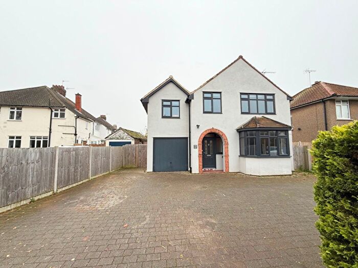 4 Bedroom Detached House To Rent In Rushmere Road, Rushmere St. Andrew, Ipswich, IP4