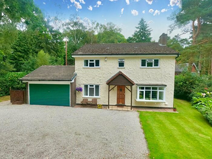 4 Bedroom Detached House For Sale In Manor Glade, Baldwins Gate, ST5
