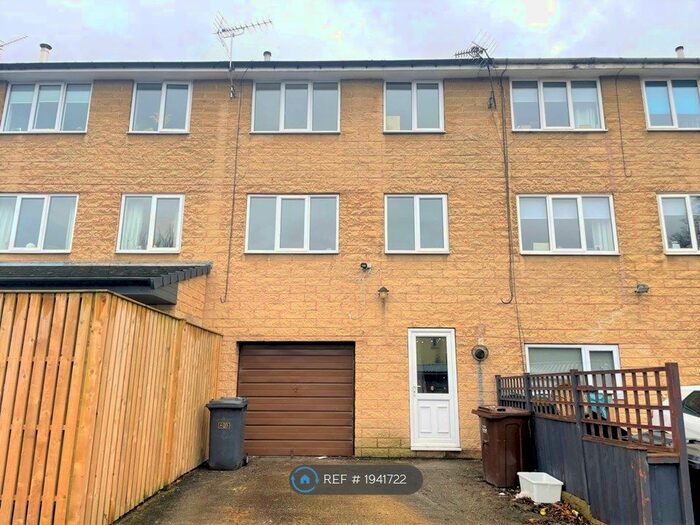 3 Bedroom Terraced House To Rent In Forge Hill, Oughtibridge, Sheffield, S35
