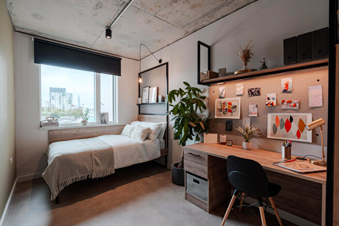 1 Bedroom Block Of Apartments To Rent In Ruby Street, London, SE15