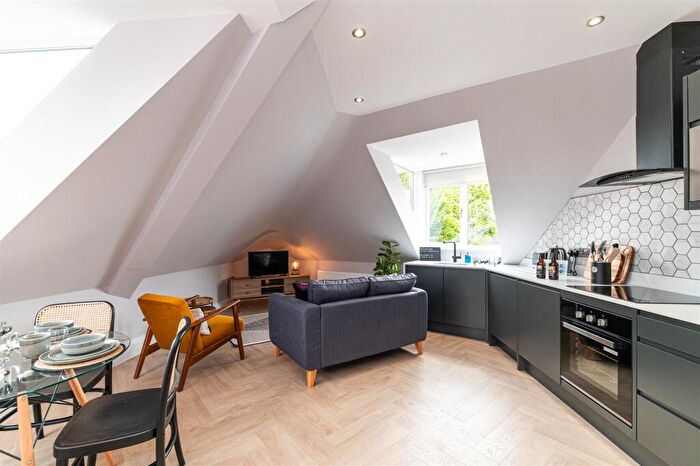 2 Bedroom Apartment To Rent In Chelmsford Grove, Sandyford, Newcastle Upon Tyne, NE2