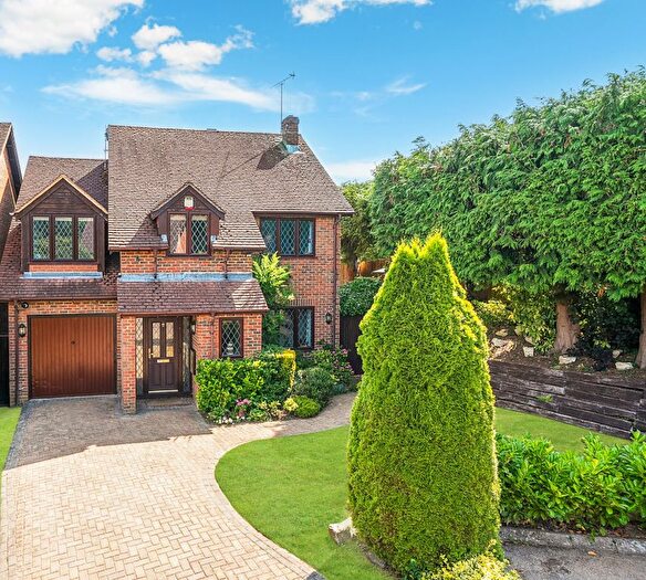 5 Bedroom Detached House For Sale In Witley, Surrey, GU8