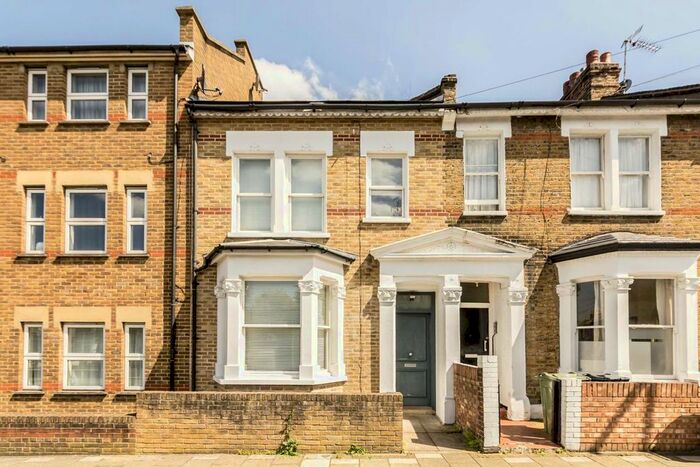 4 Bedroom Flat To Rent In Tasman Road, London, SW9