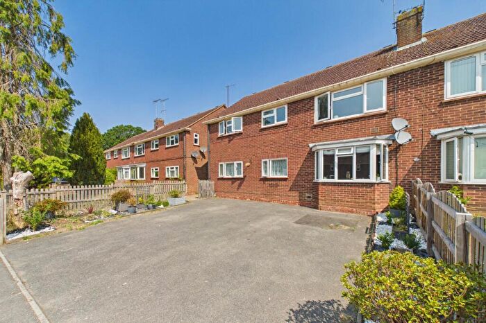 2 Bedroom Maisonette For Sale In Bracken Bank, Ascot, Berkshire, SL5