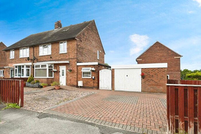 3 Bedroom Semi-Detached House For Sale In Stanley Avenue, Inkersall, Chesterfield, S43