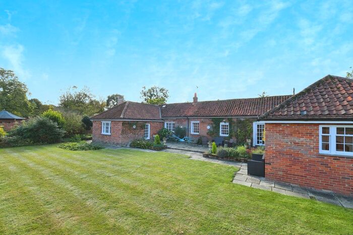 4 Bedroom Bungalow For Sale In Station Road, Wickham Bishops, Witham, Essex, CM8