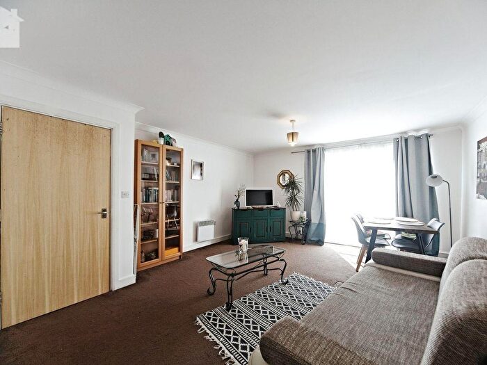 2 Bedroom Flat To Rent In Harkness Court, Sutton, London, London, SM1