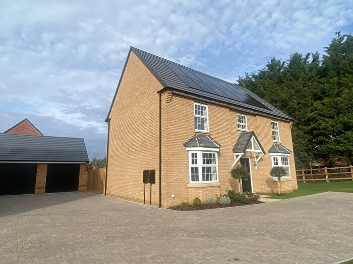 5 Bedroom Detached House For Sale In Burney Drive, Wavendon, Milton Keynes, MK17