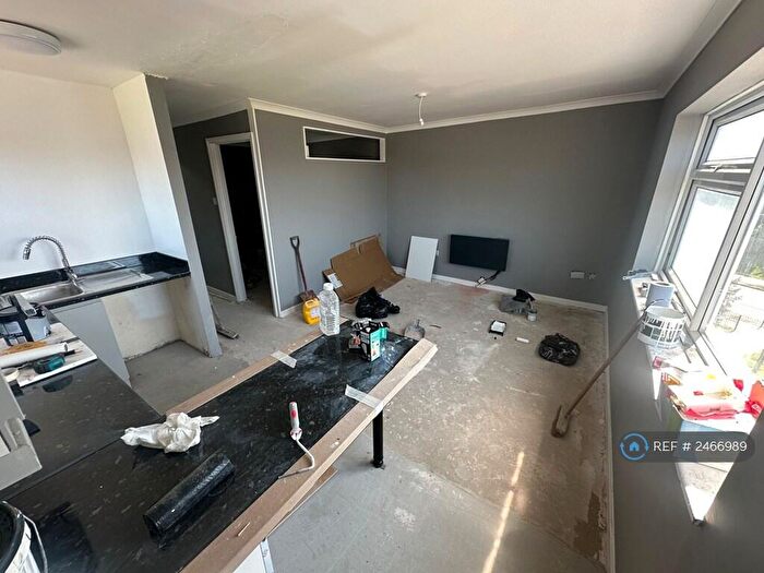 1 Bedroom Flat To Rent In Handcross Road, Luton, LU2