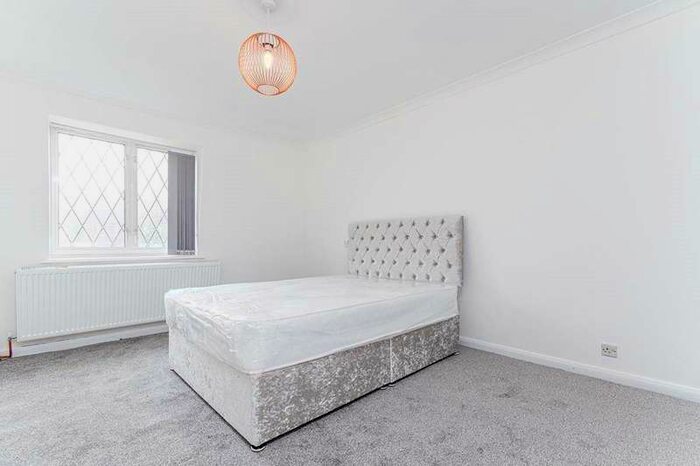 Leisure Facility Commercial To Rent In Brighton Road, Hooley, Coulsdon, Surrey, CR5