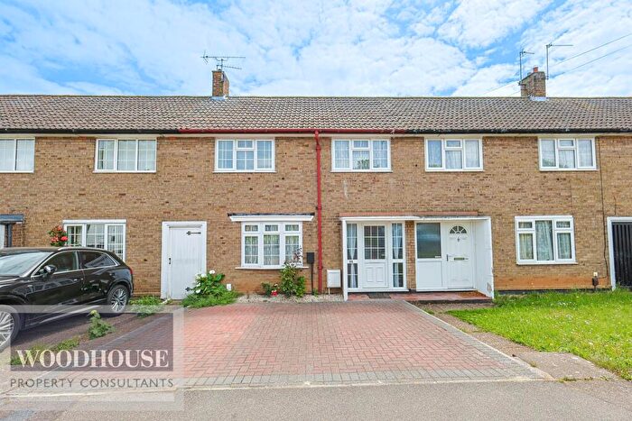 3 Bedroom Terraced House For Sale In Dewhurst Road, Cheshunt, EN8