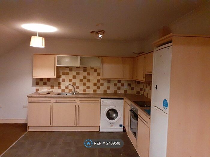 2 Bedroom Flat To Rent In The Larches, St. Leonards-On-Sea, TN37