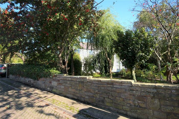 2 Bedroom Flat To Rent In Brookhouse Court, Sheffield, South Yorkshire, S12