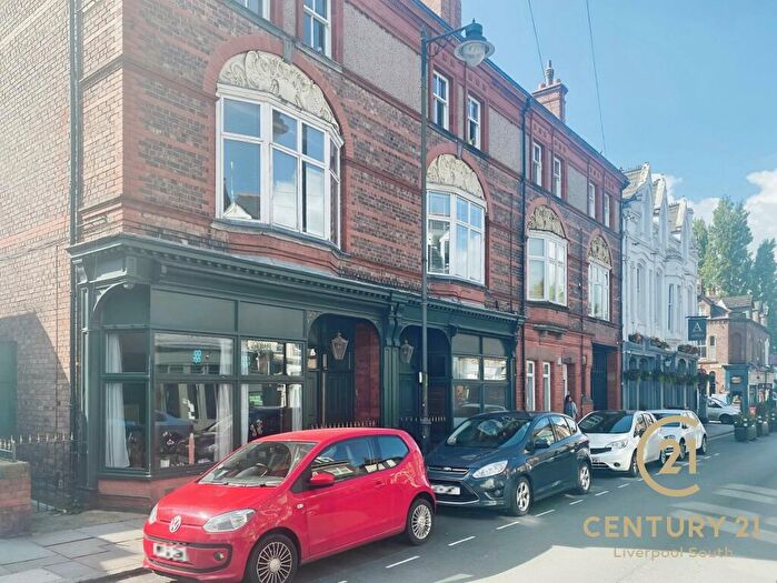 2 Bedroom Apartment To Rent In Lark Lane, Aigburth, L17