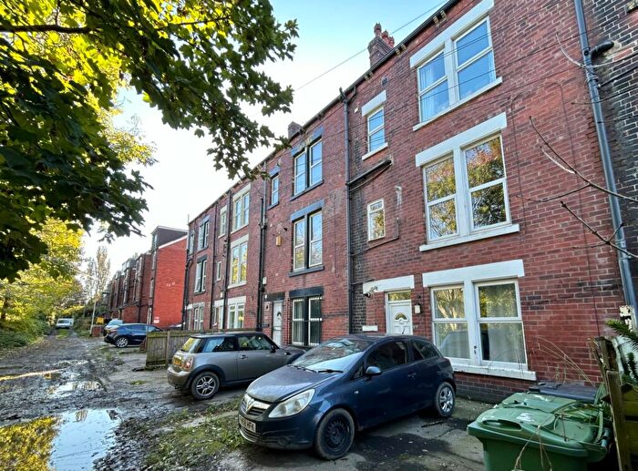 1 Bedroom Flat To Rent In Meanwood Road, Meanwood, Leeds, LS7