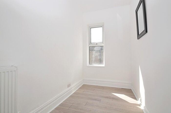 2 Bedroom Apartment To Rent In Abbey Terrace, London, SE2