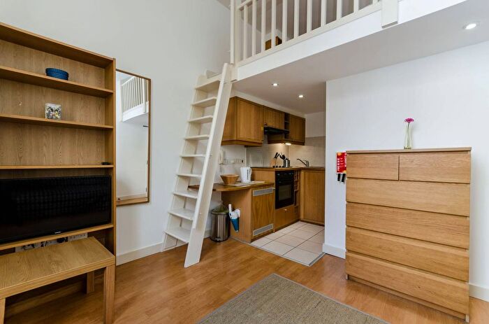 Studio To Rent In Fairholme Road, West Kensington, London, W14