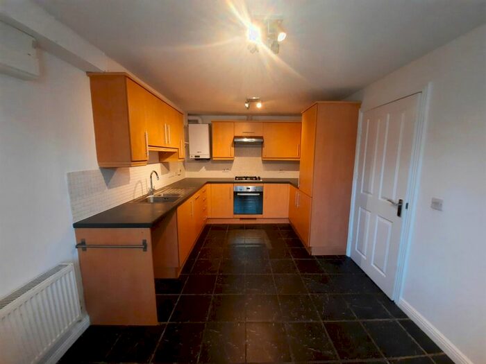 4 Bedroom Property To Rent In Harman Drive, Lichfield WS13