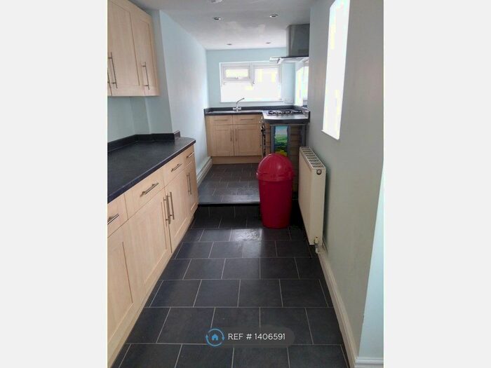 2 Bedroom Terraced House To Rent In Herbert Road, Bath, BA2