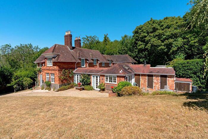 4 Bedroom Semi-Detached House For Sale In Beckley, Oxford, OX3