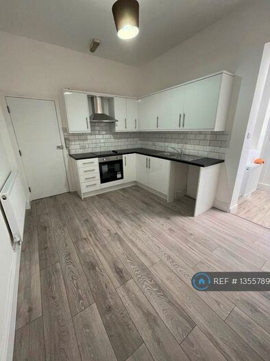 1 Bedroom Flat To Rent In Myddleton Road, London, N22