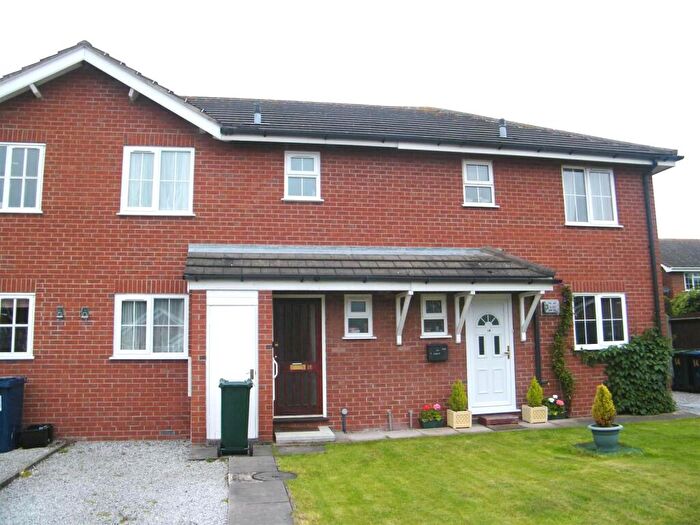 2 Bedroom Mews To Rent In Fox Lea, Saughall, CH1