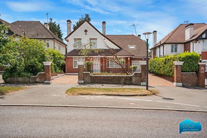 6 Bedroom Detached House To Rent In Aylmer Road, East Finchley, London, N2