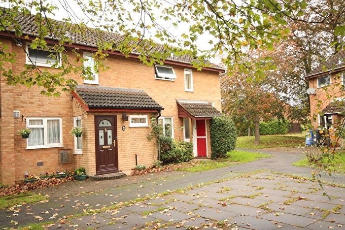 2 Bedroom Terraced House To Rent In Westmead, Horsell, Woking, GU21