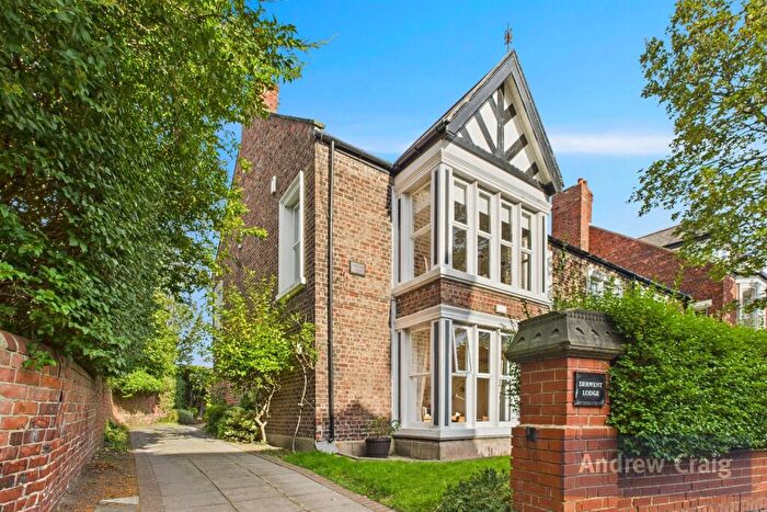 2 Bedroom Flat For Sale In Derwent Lodge, Westoe Village, South Shields, NE33