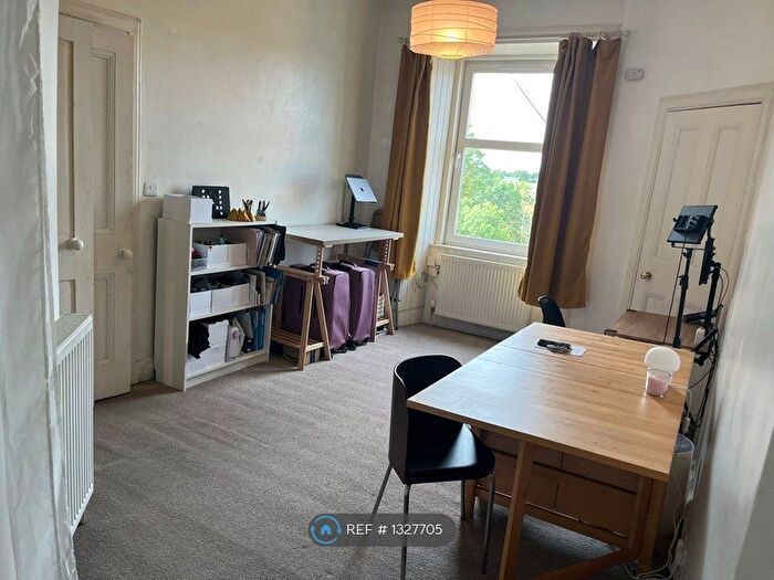 1 Bedroom Flat To Rent In Balcarres Street, Edinburgh, EH10