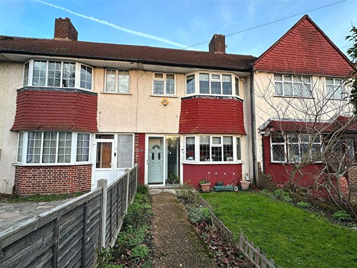 3 Bedroom Terraced House For Sale In Longhill Road, London, SE6