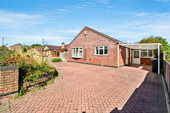 2 Bedroom Bungalow For Sale In Mill Lane, Hogsthorpe, PE24