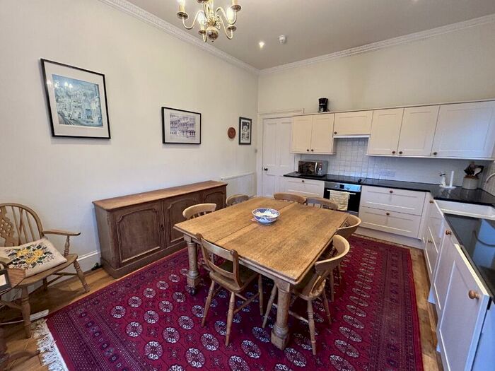 4 Bedroom Flat To Rent In Dryden Place, Newington, Edinburgh, EH9